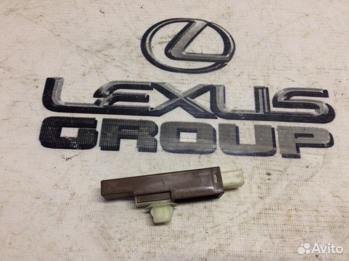 Антенна Lexus Nx300H AYZ15L 2arfxe 2015