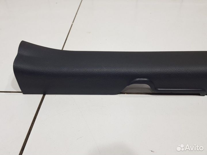 Накладка порога передняя левая (Hyundai i40)