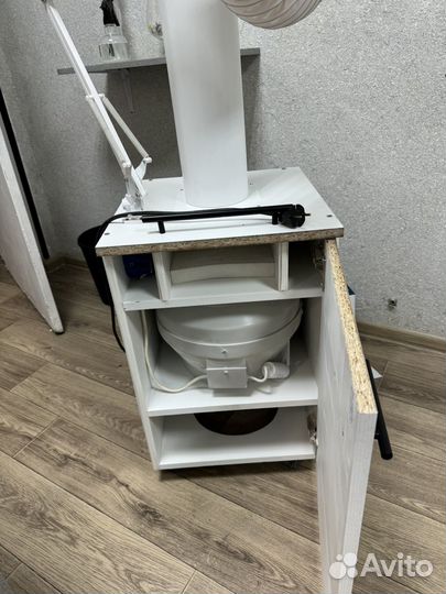 Вытяжка для маникюра и педикюра