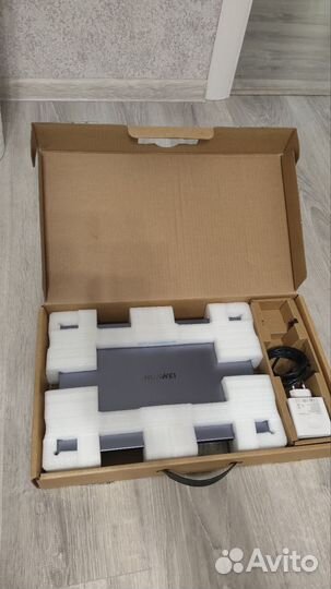 Ноутбук Huawei matebook d 14, i3 gen