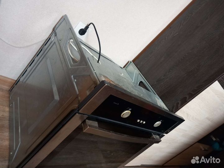 Духовой шкаф