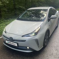 Toyota Prius 1.8 CVT, 2019, 90 000 км, с пробегом, цена 2 730 000 руб.