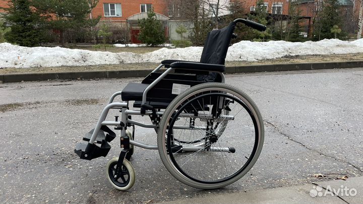 Инвалидная кресло-коляска KY954LGC