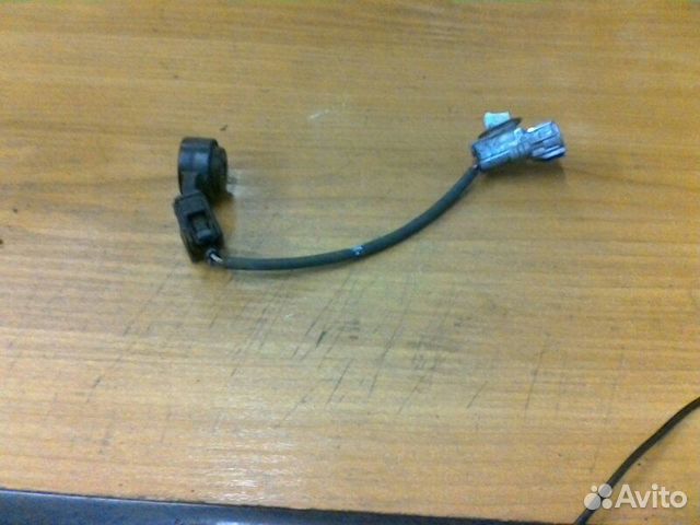 Датчик детонации Toyota Avensis 2 хэтчбек 1ZZ 2005