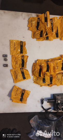 Вставка Caterpillar 5J2529