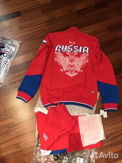 Костюм тренировочный спортивной сборной России