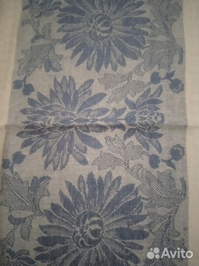 Скатерть льняная жаккардовая. Размер 1.4 х 1.35