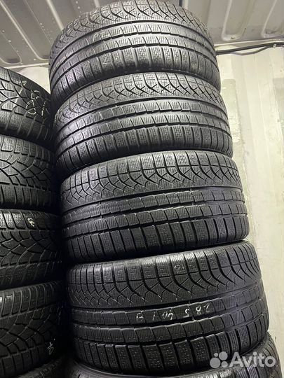 Pirelli P Zero Winter 255/45 R19 и 285/40 R19