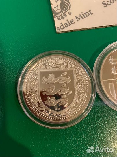 Серебро 1oz Елизавета гербы гибралтар карибы гинея