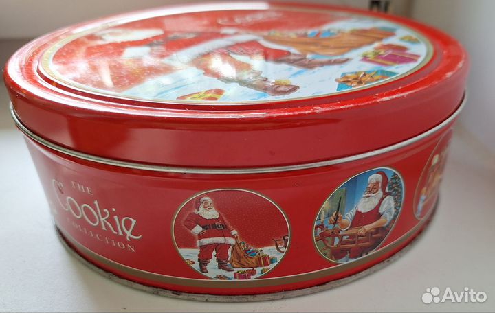 Жестяные банки от чая, печенья