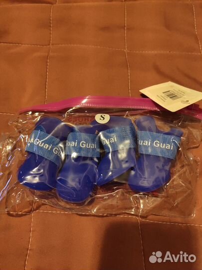 Новые ботиночки для маленькой собаки