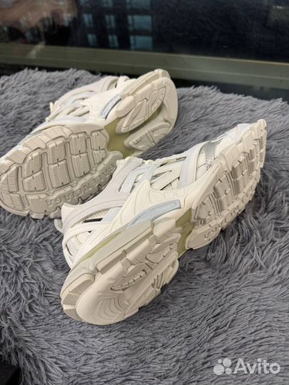 Balenciaga track 2