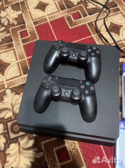 Sony playstation 4 PS4 slim 1tb