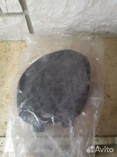 Крышка панели багажного отсека