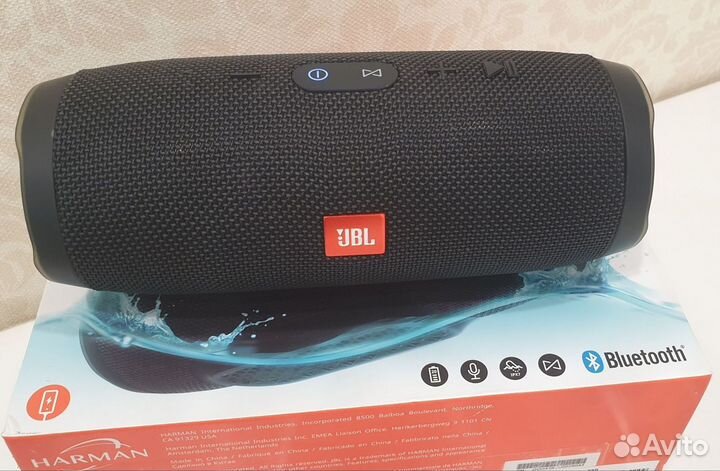 Беспроводная колонка jbl charge 3