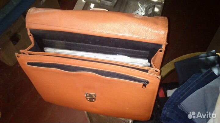 Кожаный портфель-саквояж