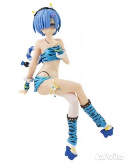 Аниме фигурка девушки Рем