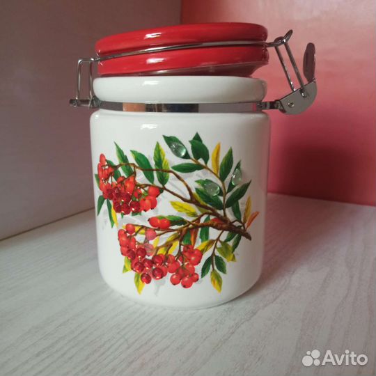 Банка для сыпучих продуктов. Новая