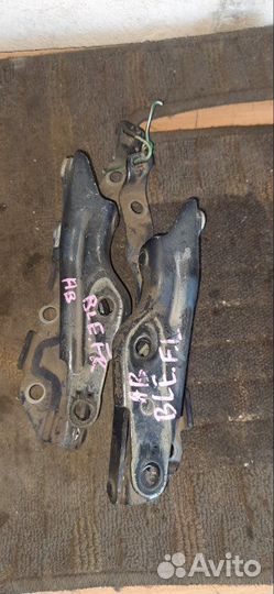 Крепление капота, петли капота, кронштейн капота