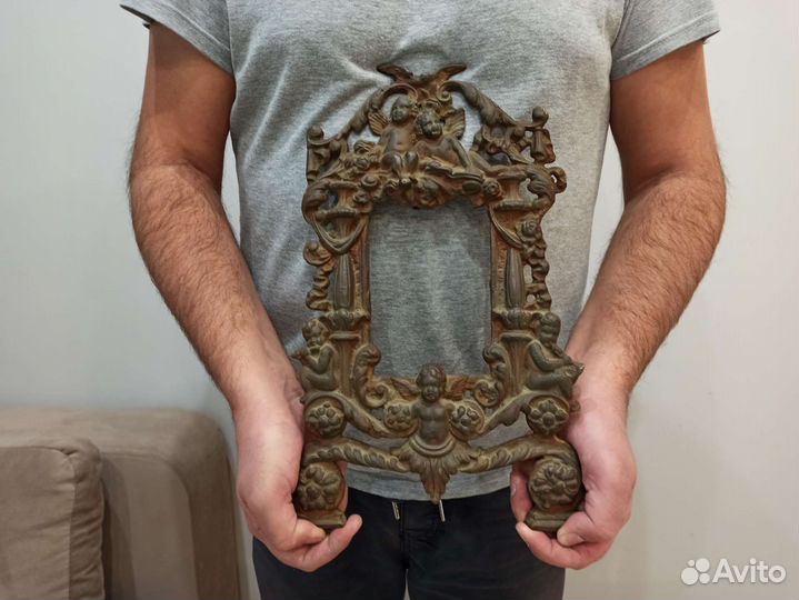 Рамка с путти, ангелами 19 век Бронза, золочение