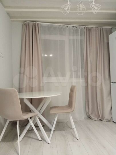 2-к. квартира, 40 м², 1/4 эт.