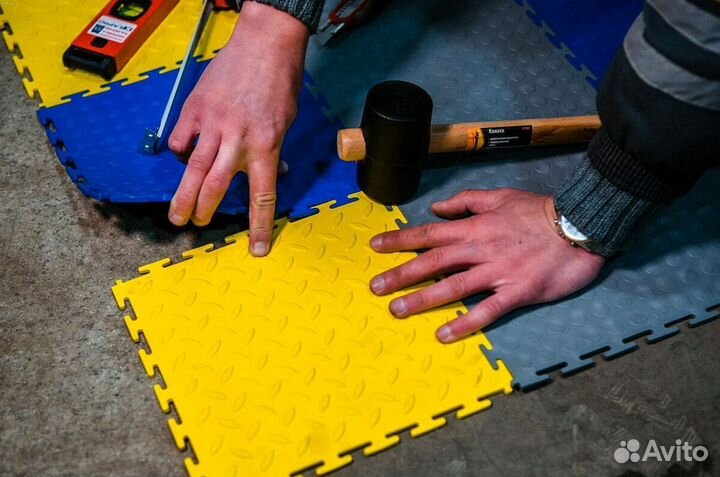 Модульный пол для гаража