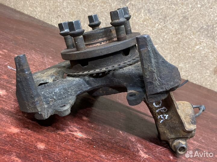 Правый поворотный кулак фольксваген гольф 4