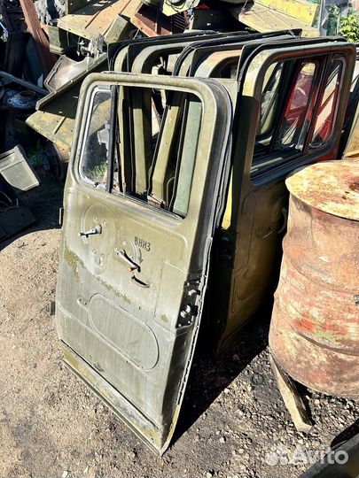 Дверь урал 4320