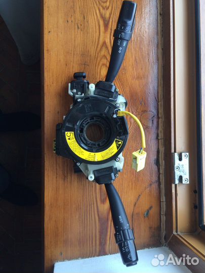 Подрулевой переключатель lexus