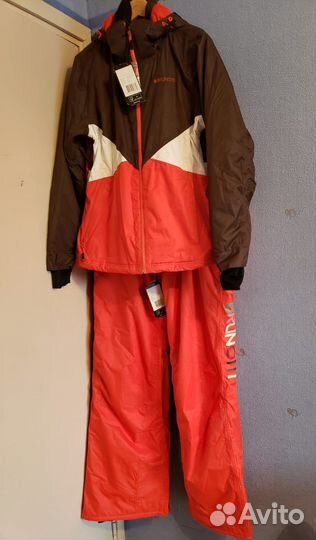 Костюм горнолыжный женский. Новый