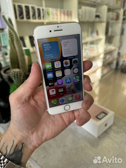 iPhone 7, 32 ГБ