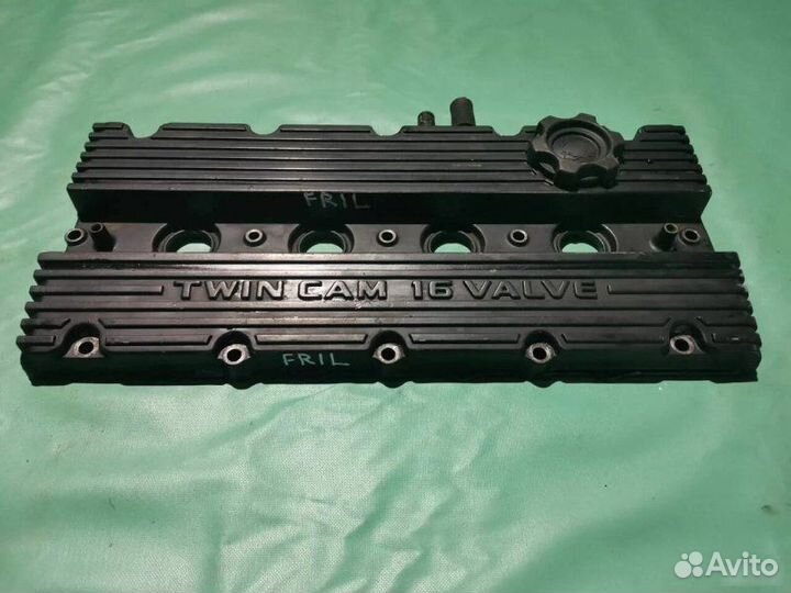 Клапанная крышка Land Rover Freelander