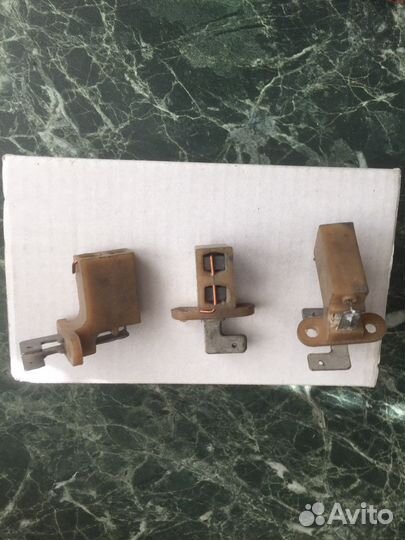 Щетки генератора ява 350