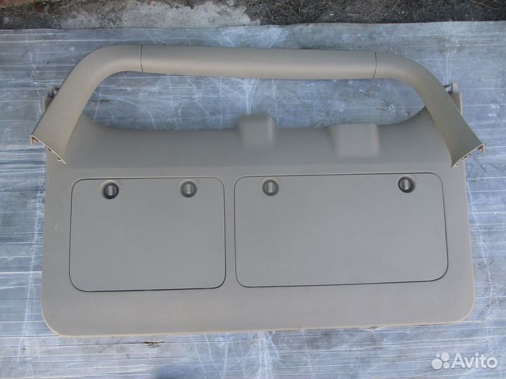 Облицовка крышки багажника TLC 150