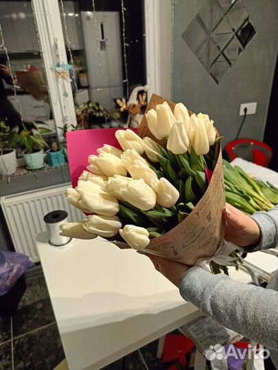 Тюльпаны к 8 марта букеты