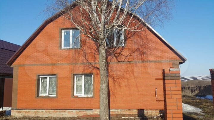 Дом 180 м² на участке 45 сот.