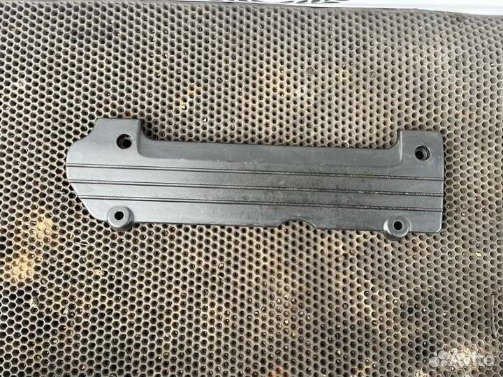 Декоративная накладка двс Honda Accord