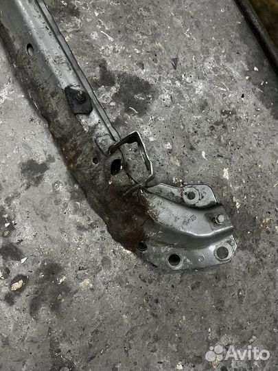 Nissan F2530-DF3MH панель кузова передняя