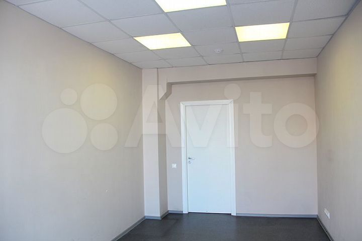 Помещение в аренду 16 м² в классическом стиле