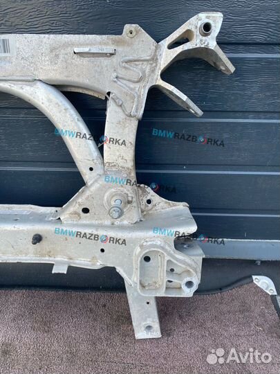 Передняя балка (подрамник) BMW i3 I01 рест. I01