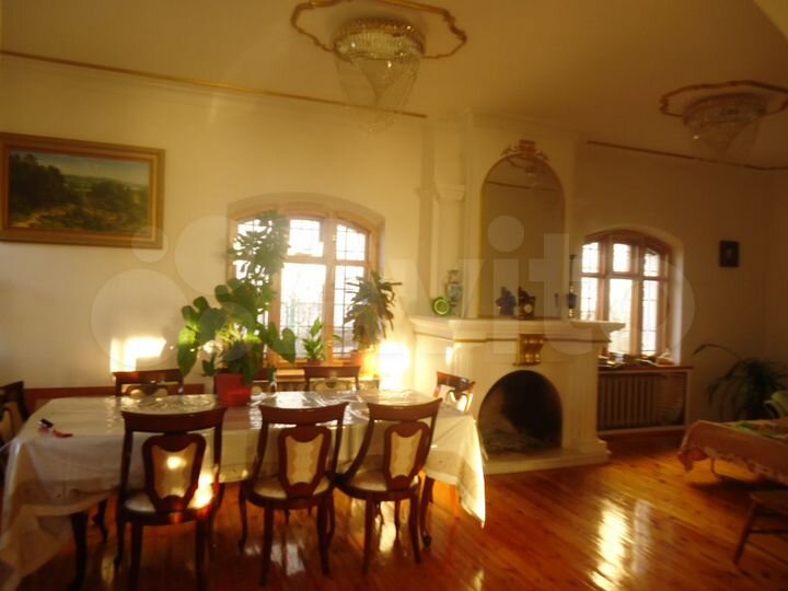 Коттедж 276 м² на участке 7 сот.