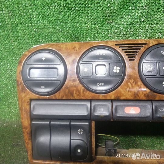 Рамка магнитолы Opel Omega B