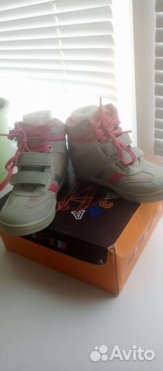 Ботинки демисезонные для девочки 33