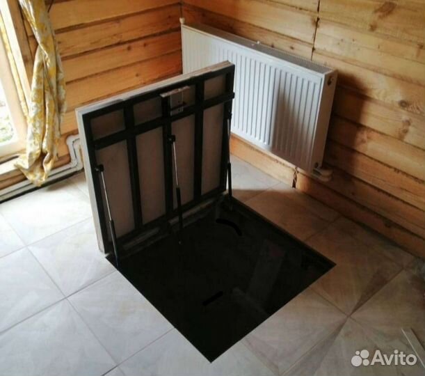 Напольный люк в подвал на амортизаторах 408*508