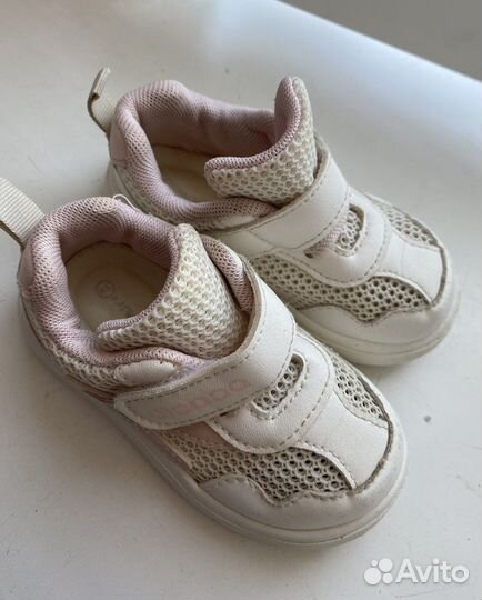 Кроссовки для девочки