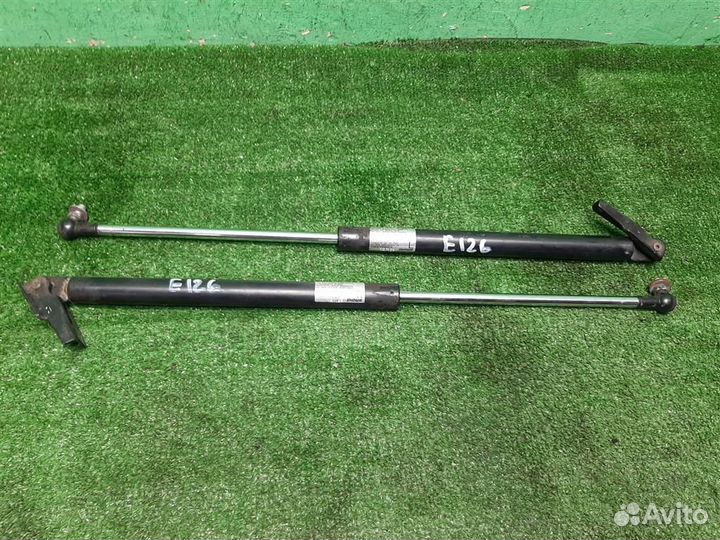 Амортизатор багажника правый Subaru Forester SH/S