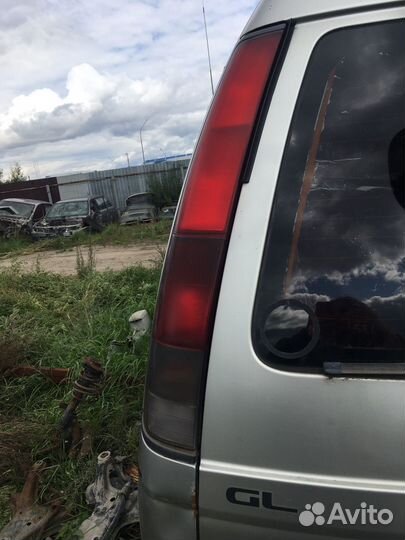 Фонарь задний левый Toyota Town Ace