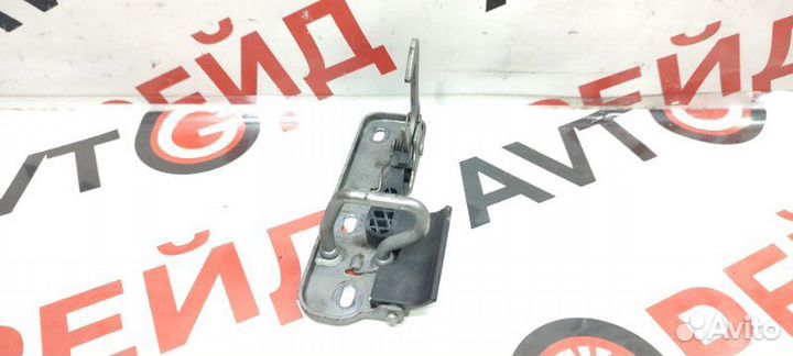 Замок капота Volkswagen Tiguan 5N2 CAW 20.11.2009