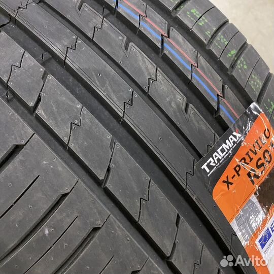 Tracmax X-Privilo RS01+ 285/35 R22 106Y