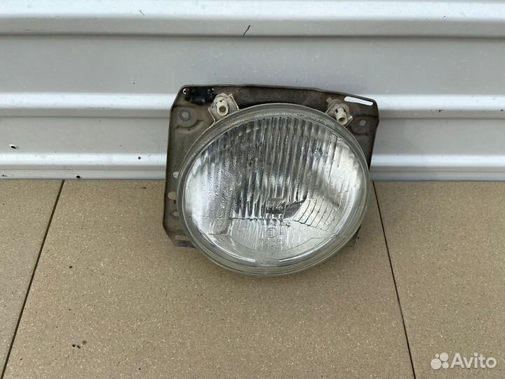 Фара передняя левая Volkswagen Golf 2